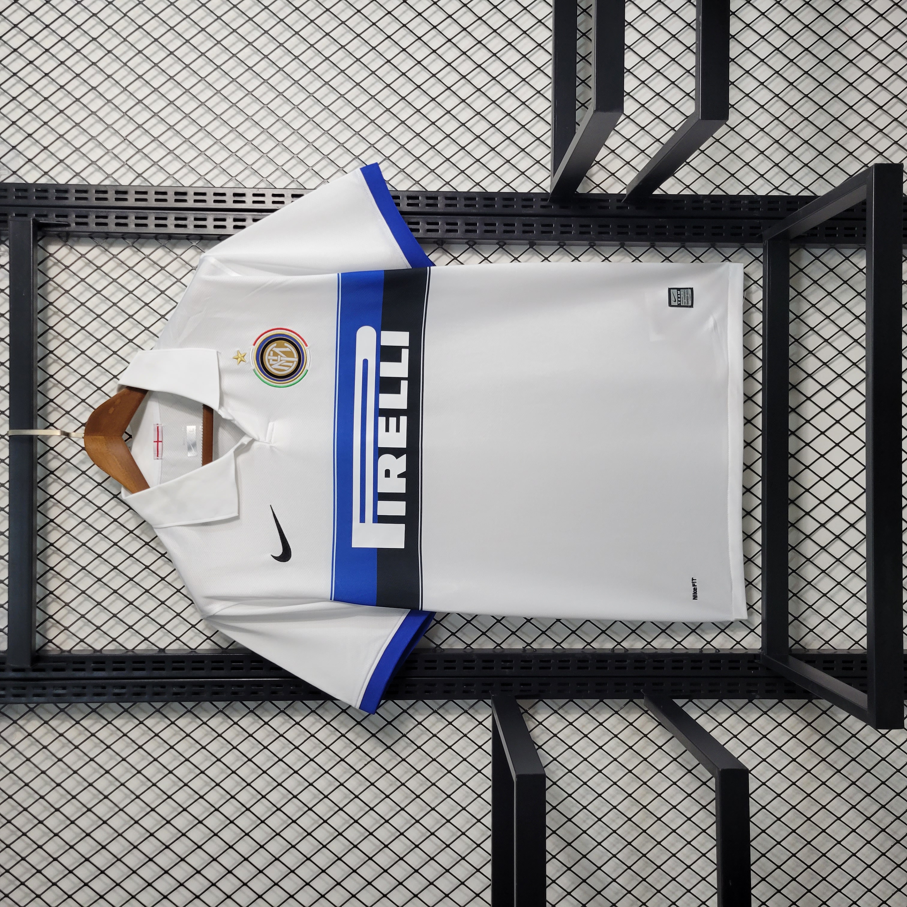 Retro Inter Milan 09-10 Away Stadium Jersey